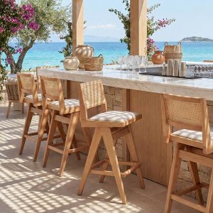 Σκαμπό bar Winslow pakoworld ξύλο rubberwood ανοικτό καρυδί-pvc rattan φυσικό-ύφασμα γκρι 44.5x46x98εκ