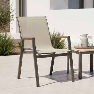 Πολυθρόνα Azelie pakoworld στοιβαζόμενη σαμπανιζέ αλουμίνιο και textilene σε ανοιχτή γκρι απόχρωση 56x75x88εκ