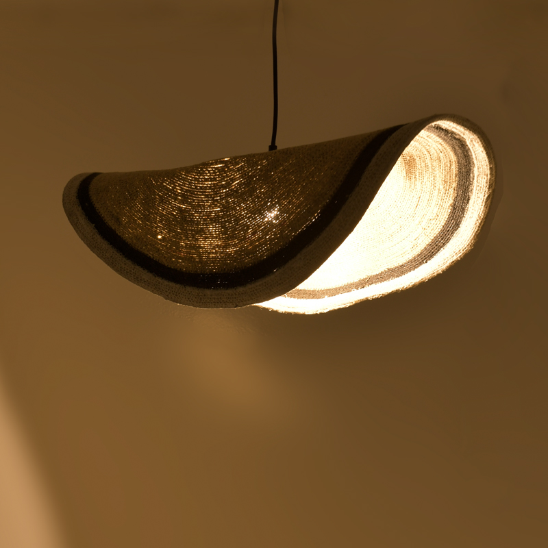 Φωτιστικό οροφής Hatchie Inart φυσικό-μαύρο-λευκό ψάθα-μέταλλο Φ100x133εκ - Image 2