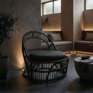 Πολυθρόνα Tromso paakoworld pe rattan σε μαύρη απόχρωση με μαύρο μαξιλάρι 80x85x98εκ